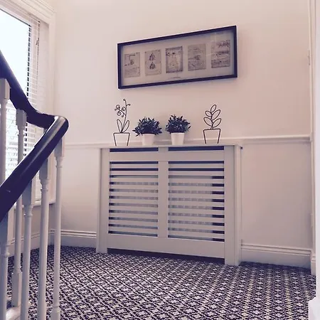 Avondale Guest Πανσιόν *