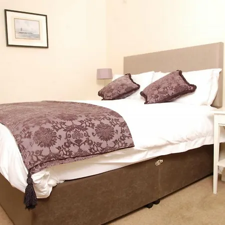 Pensionat Avondale Guest *