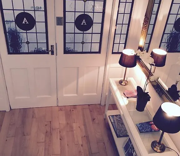 Avondale Guest * Waterford